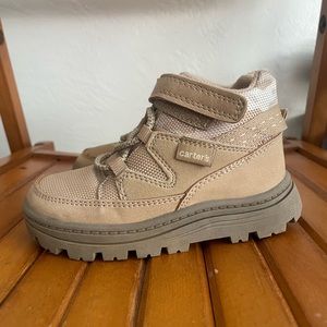 Carter’s Toddler boots size 8c